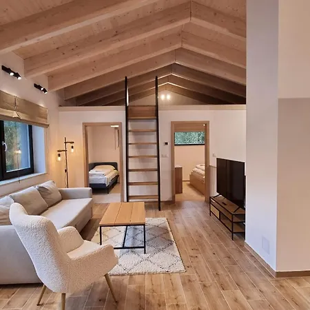 Hrabovo Aparthotel 3*